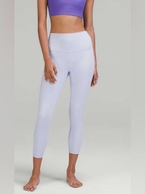 Lululemon Align High-Rise Crop 23"
Pastel Blue, size 8, very good condition